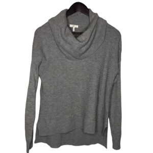 Joie Wool and Cashmere Blend Chesney Sweater in Gray